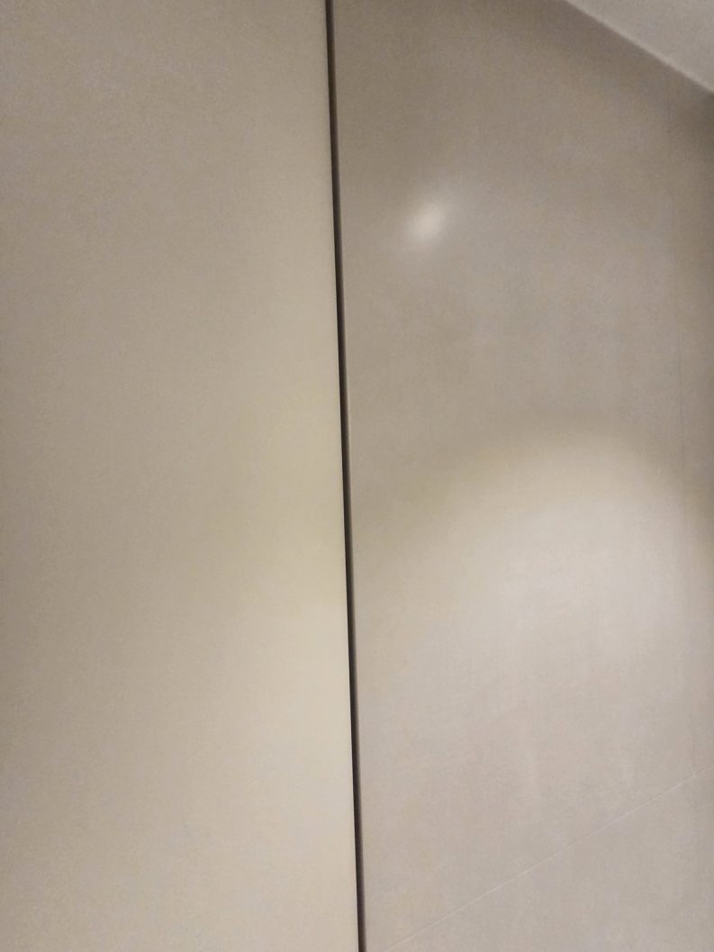 서울 용산 벽산메가트리움 안방욕실 매립장 문과 타일 벽면 간격 마감
